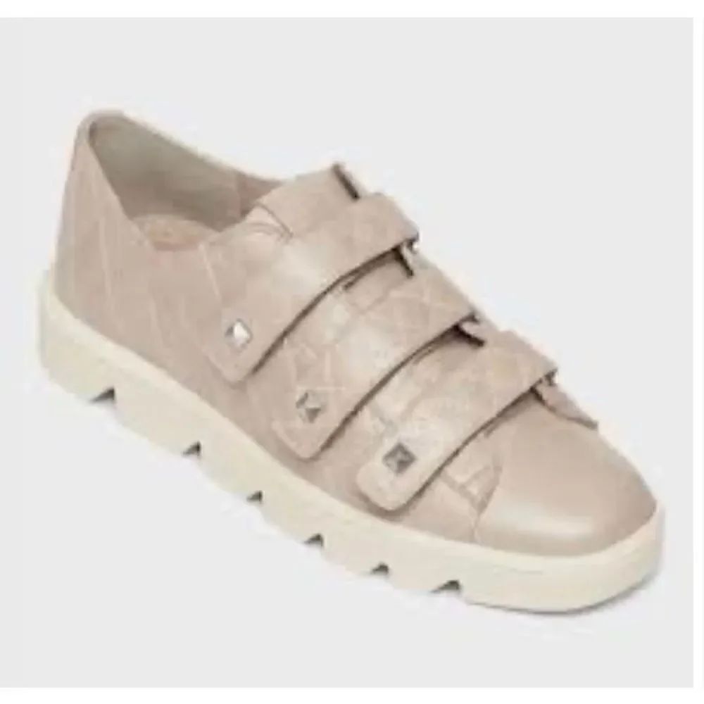Bernardo Dillan Quilted Sneaker in Clay NWOB Size 9M